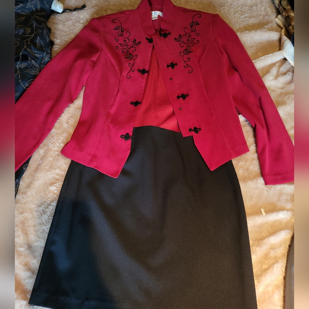 Elegant Black Skirt And Jacket Set